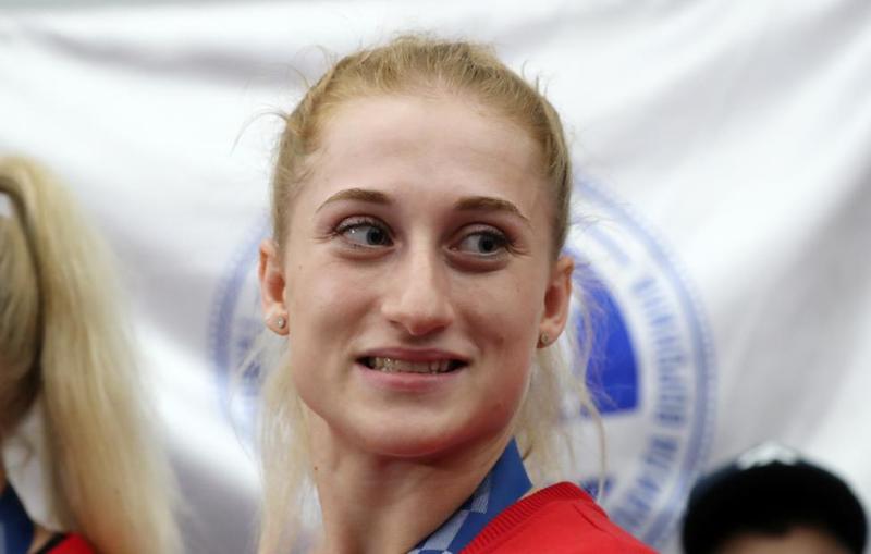Олимпийская чемпионка гимнастка Ахаимова решила не выступать в 2022 году