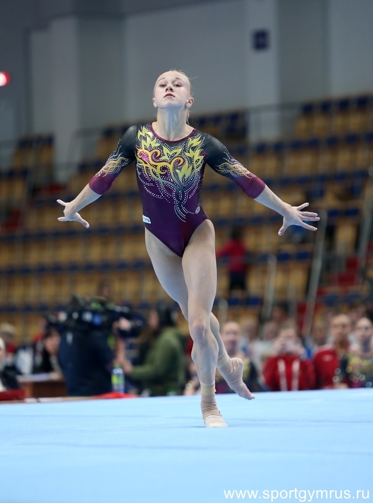 Гимнастка Листунова прокомментировала победу в финале личного многоборья Спартакиады