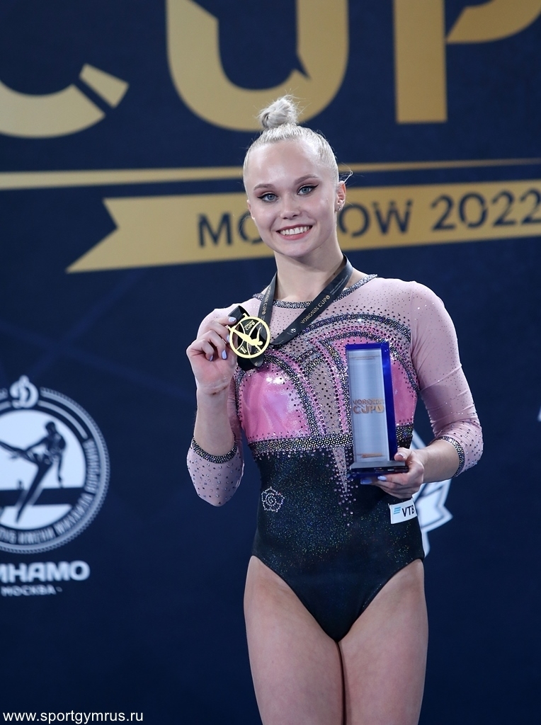 Воронежская гимнастка Ангелина Мельникова выиграла награды Кубка Воронина в Москве
