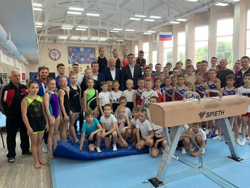 Президент ФСГР Титов В.Н., губернатор Владимирской области Авдеев А.А. и министр физической культуры и спорта Владимирской области Сипач А.Н.  побывали в  СШОР по спортивной гимнастике им. Н.Г. Толкачёва
