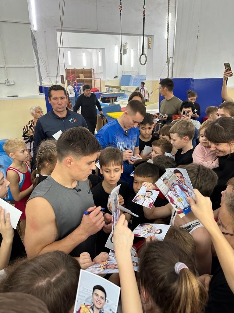 Олимпийский чемпион Никита Нагорный провёл в Астрахани мастер-класс