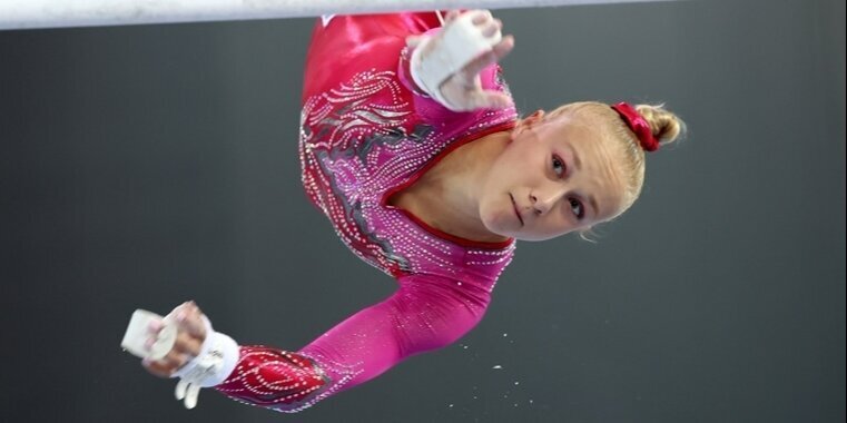 Испытывающая боль в спине гимнастка Листунова выступит на чемпионате России